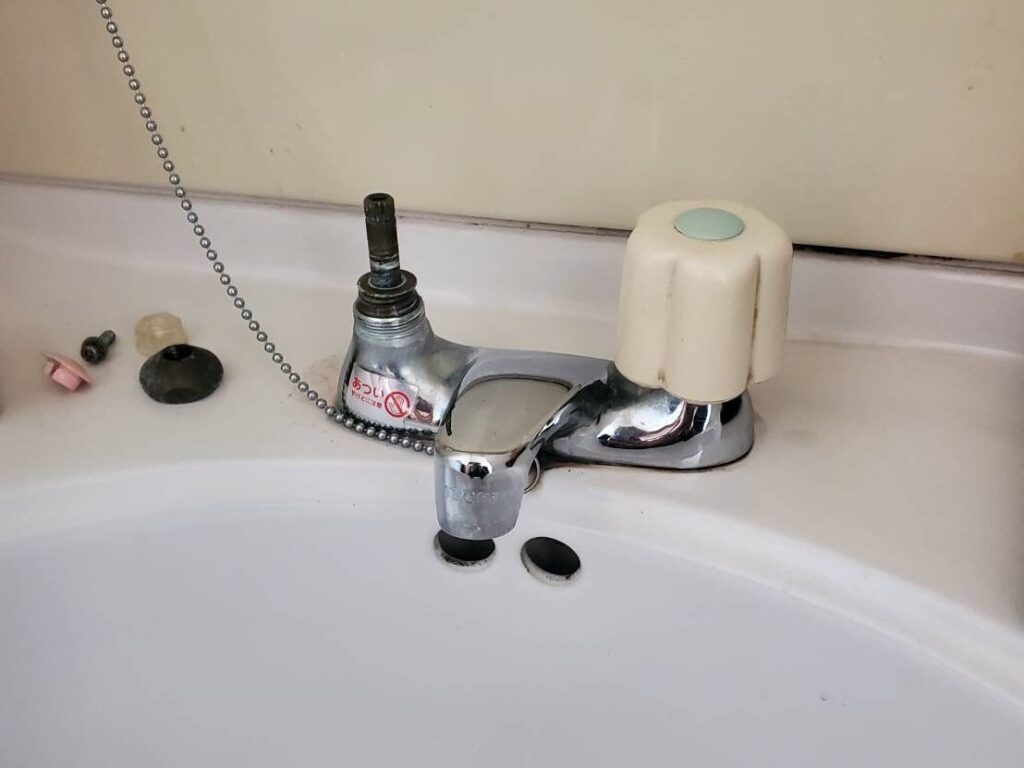 蛇口の部品交換